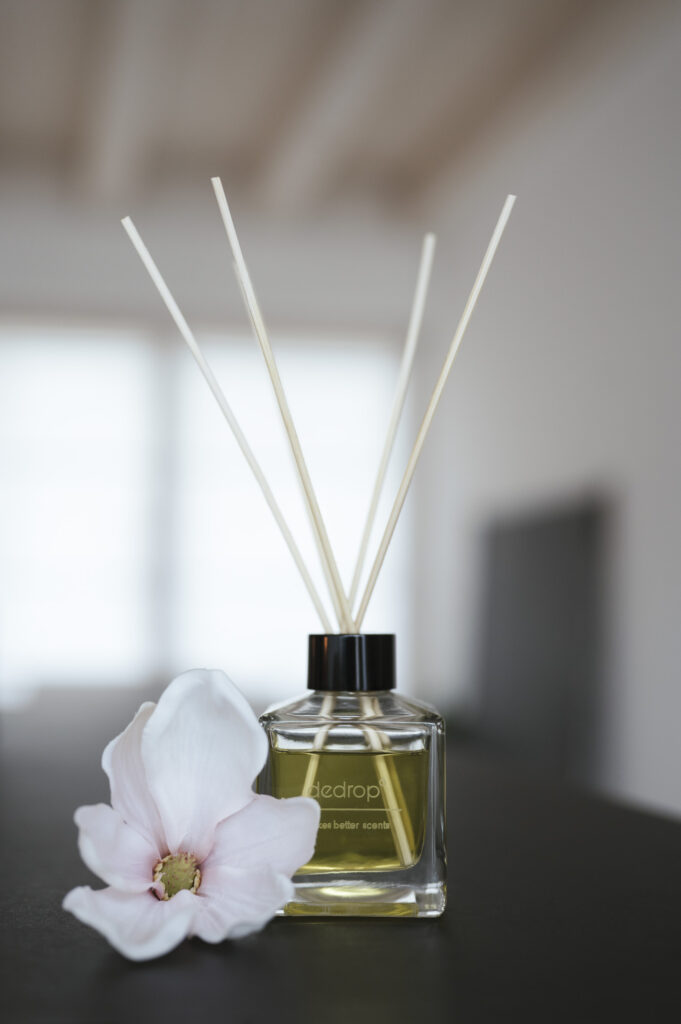 dedrop Social Media Content - Sabine Kneidinger Photography